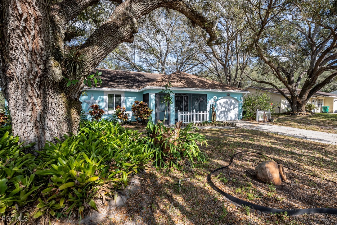 4001 E Sunflower Circle