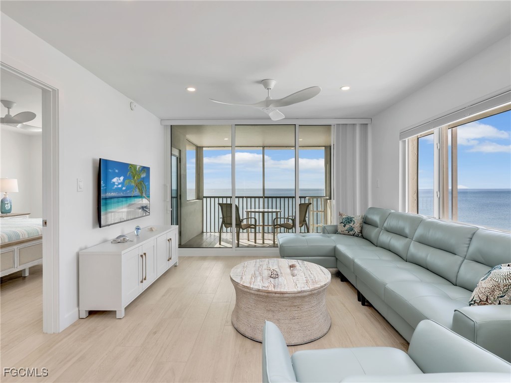 26340  Hickory Boulevard, Apt 902