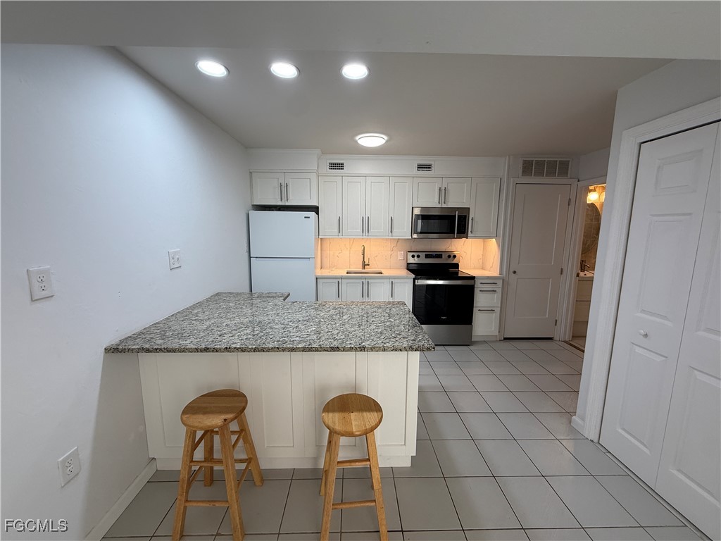 841/843  South Street