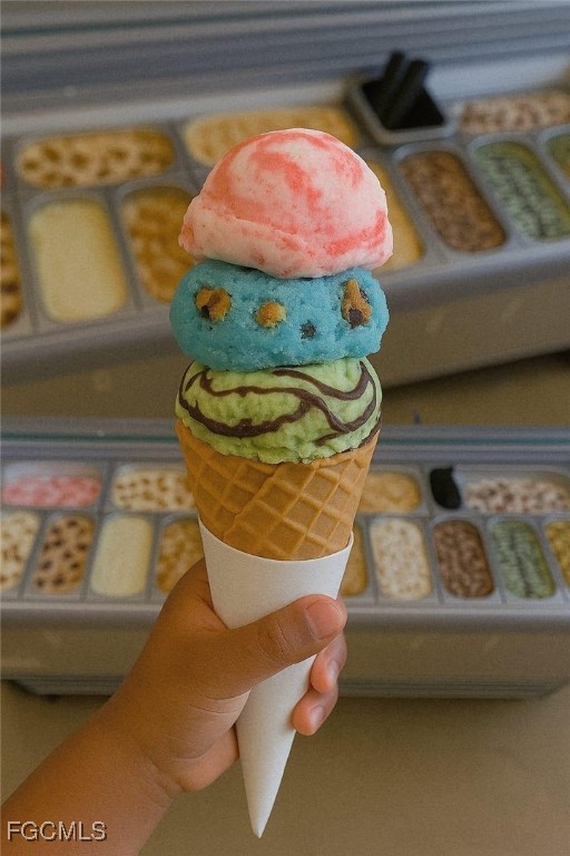 1127 Del Prado Boulevard