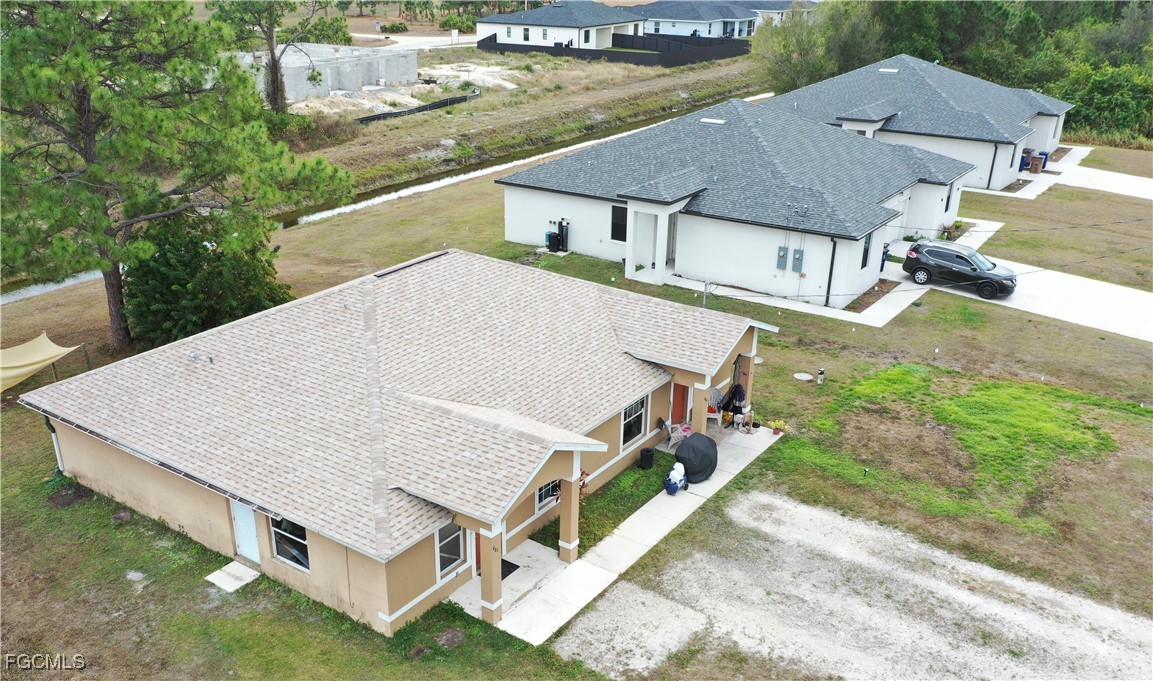 461/463  Loretta Avenue