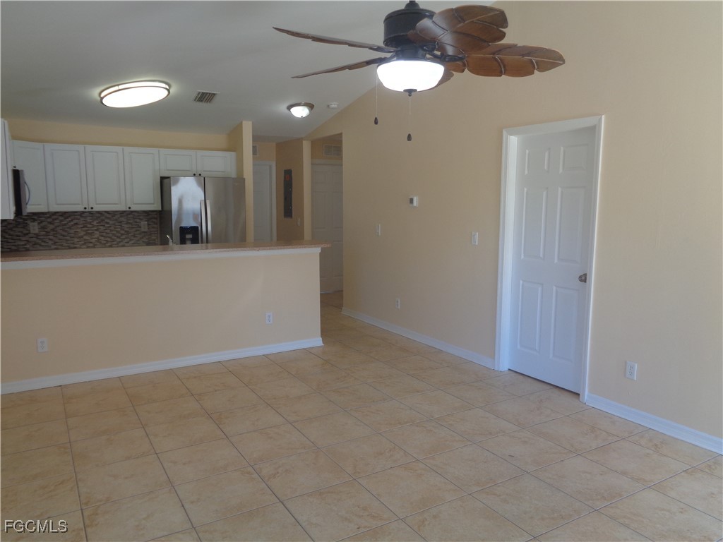 461/463  Loretta Avenue