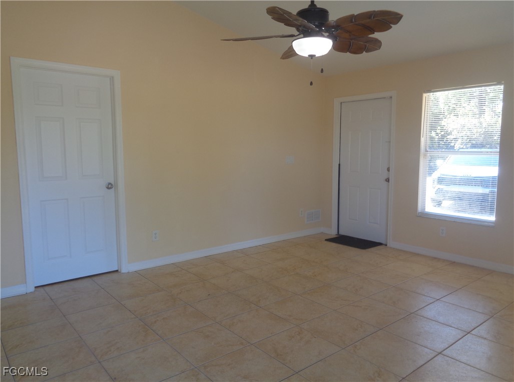 461/463  Loretta Avenue