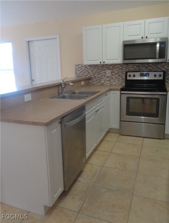 461/463  Loretta Avenue