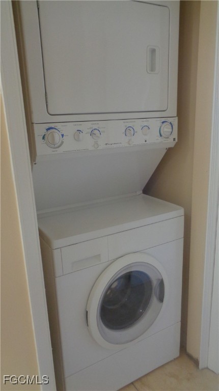 461/463  Loretta Avenue