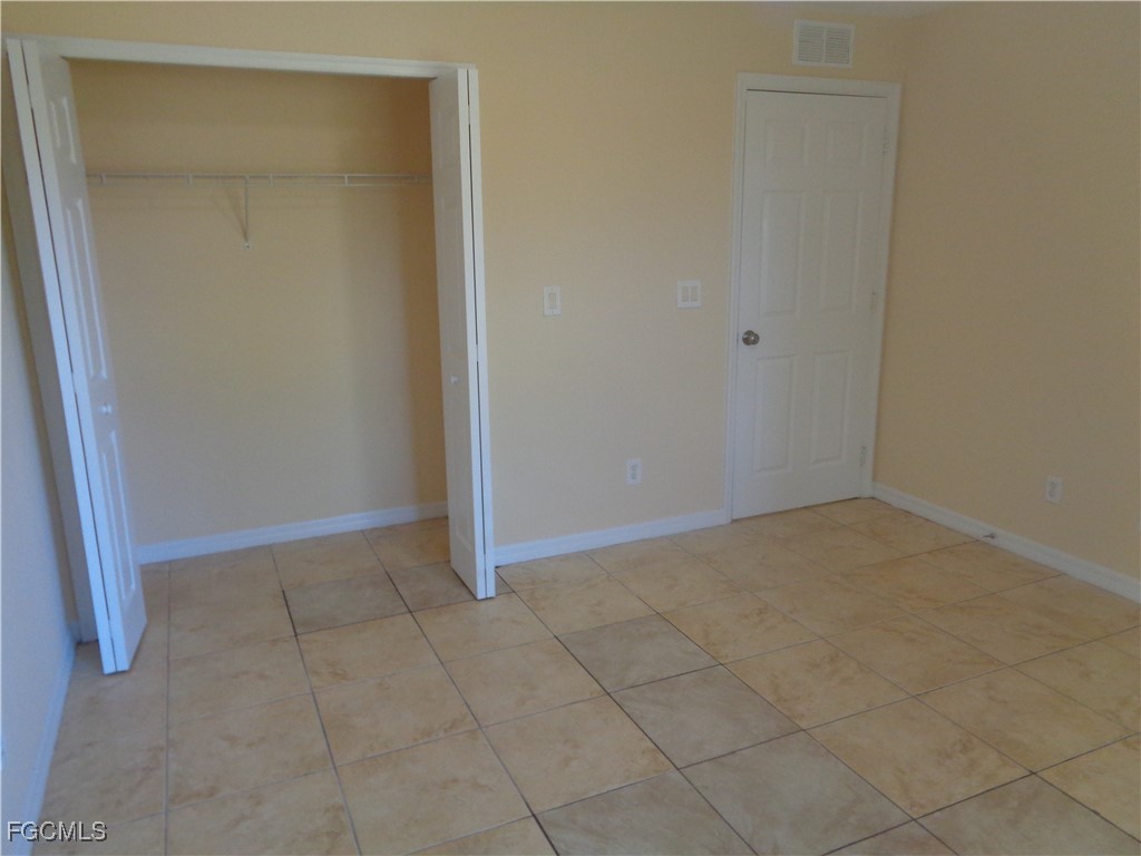 461/463  Loretta Avenue