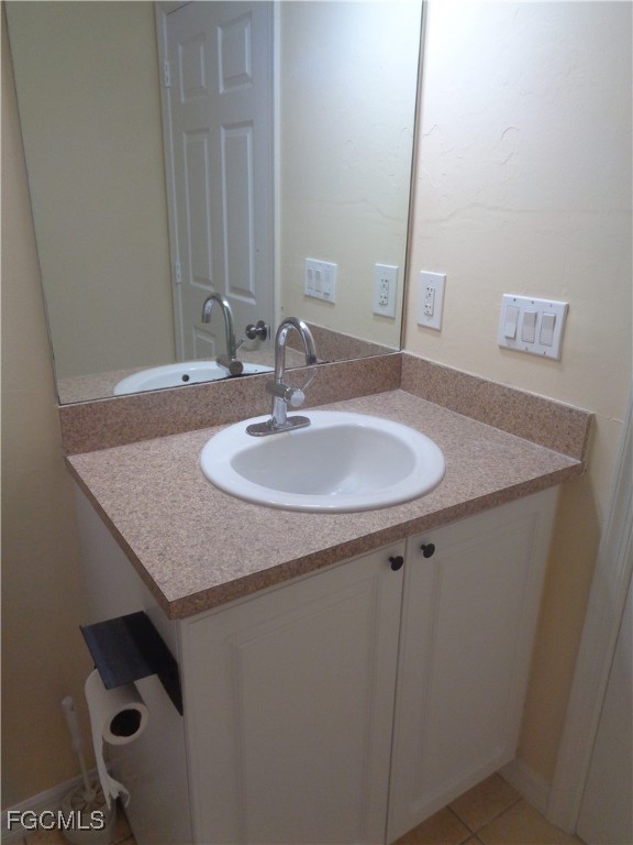 461/463  Loretta Avenue