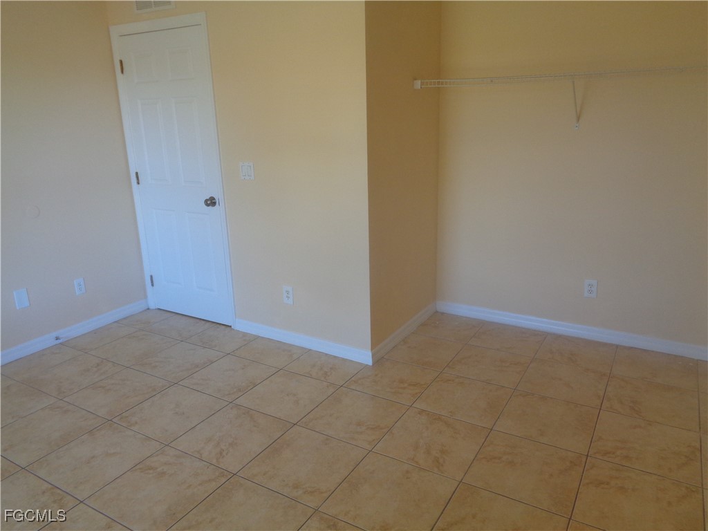 461/463  Loretta Avenue