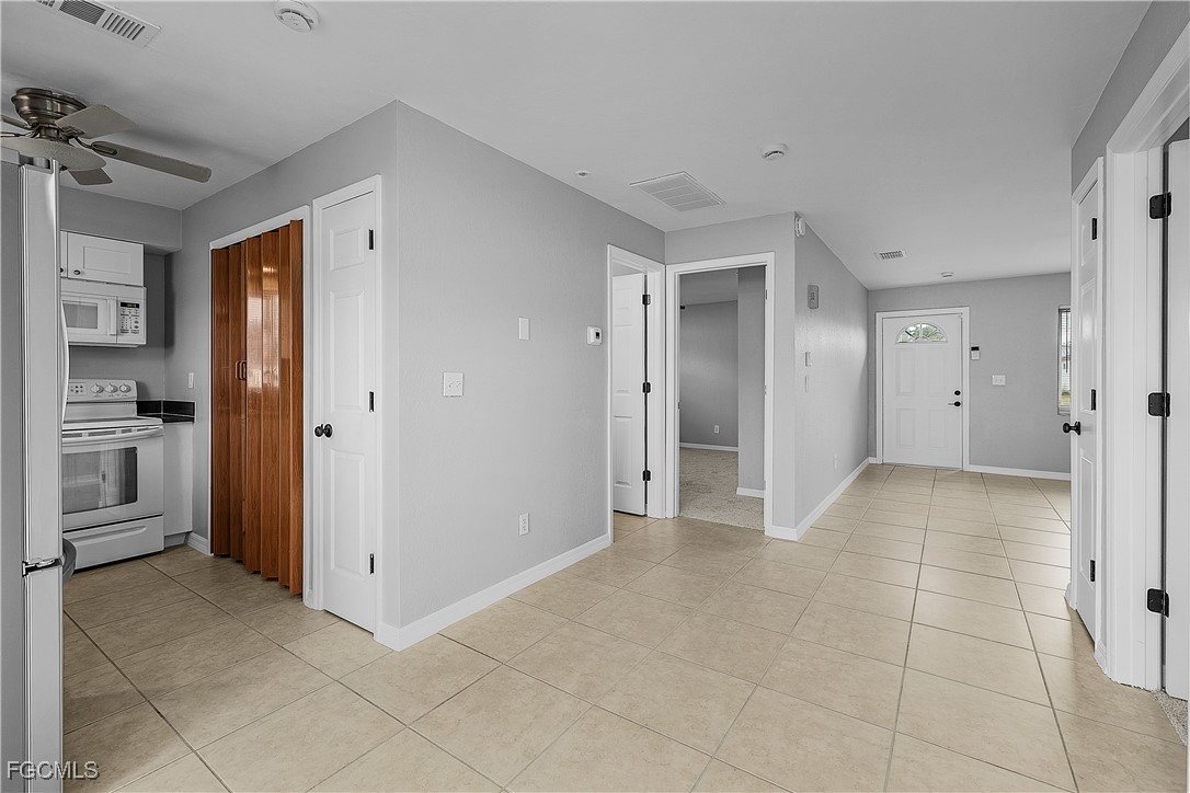 4012/4014 SW 16TH Place