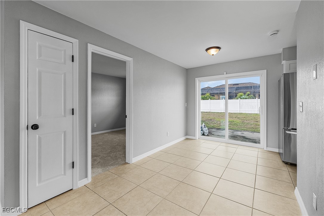 4012/4014 SW 16TH Place