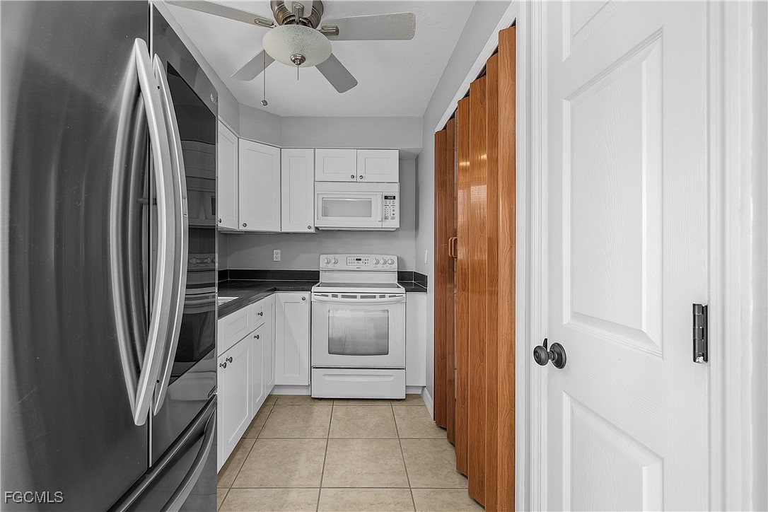 4012/4014 SW 16TH Place