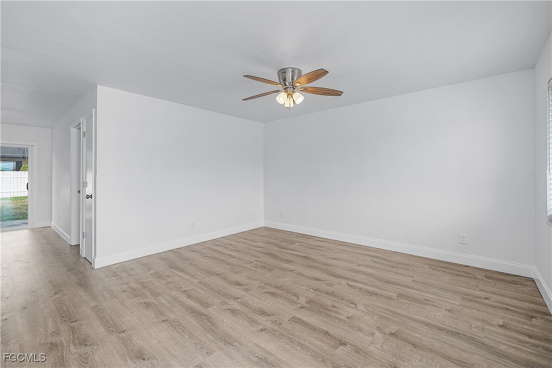 4012/4014 SW 16TH Place