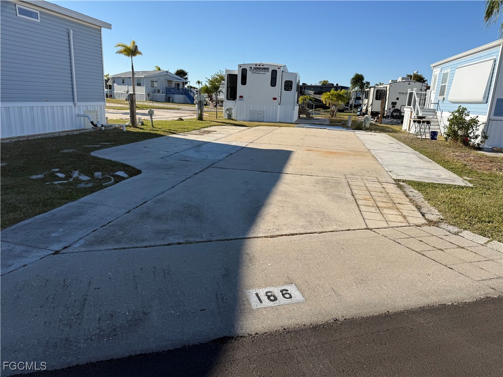 19681  Summerlin #186 Road