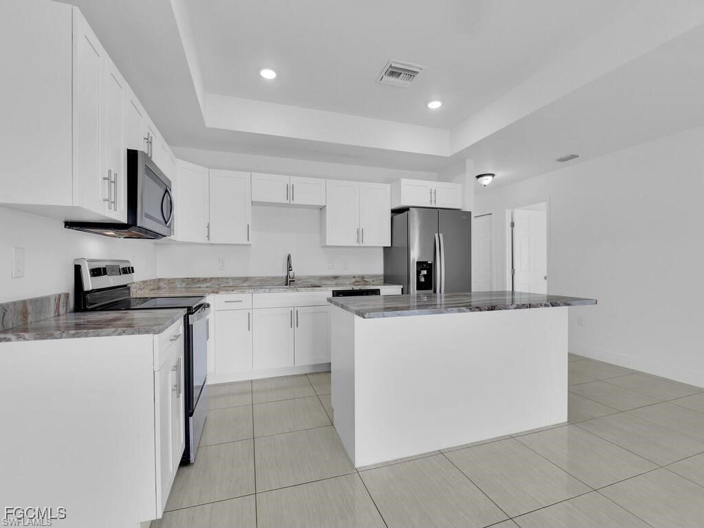 716/718  Harry Avenue