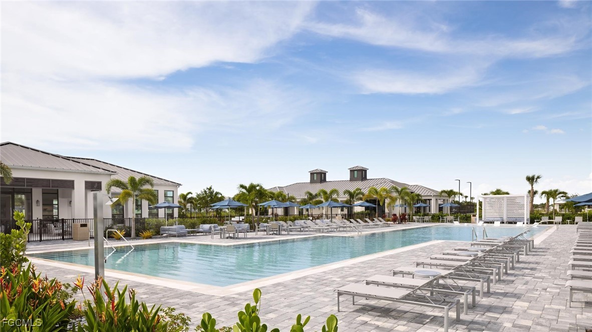 8735  Catamaran Drive, Apt 4A-Villa