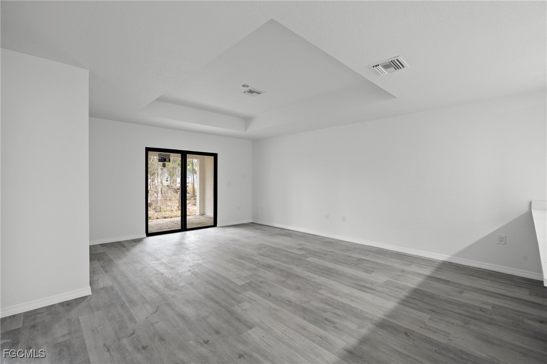 349/351  Rockland Street