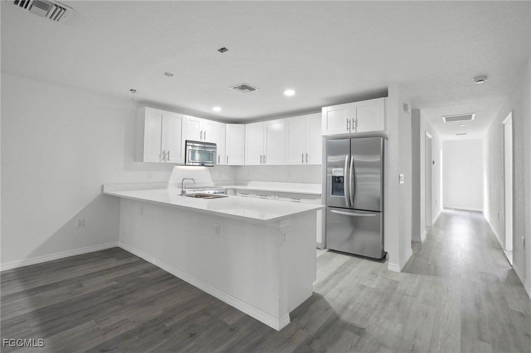 349/351  Rockland Street