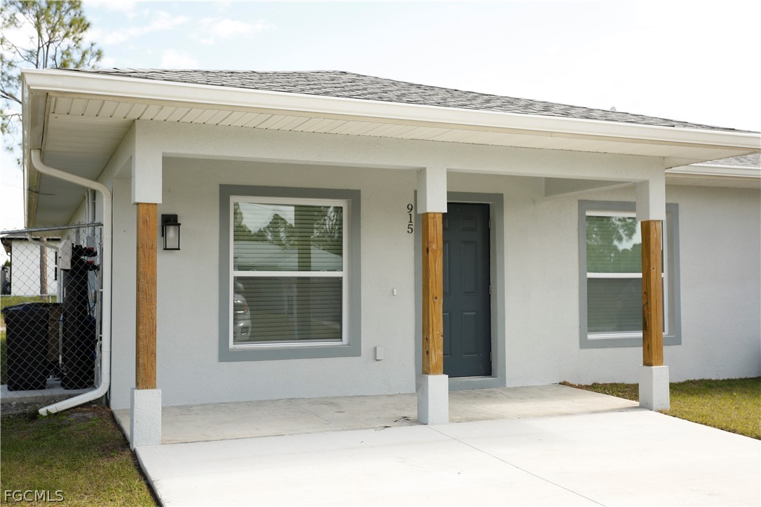 915  Graystone Avenue