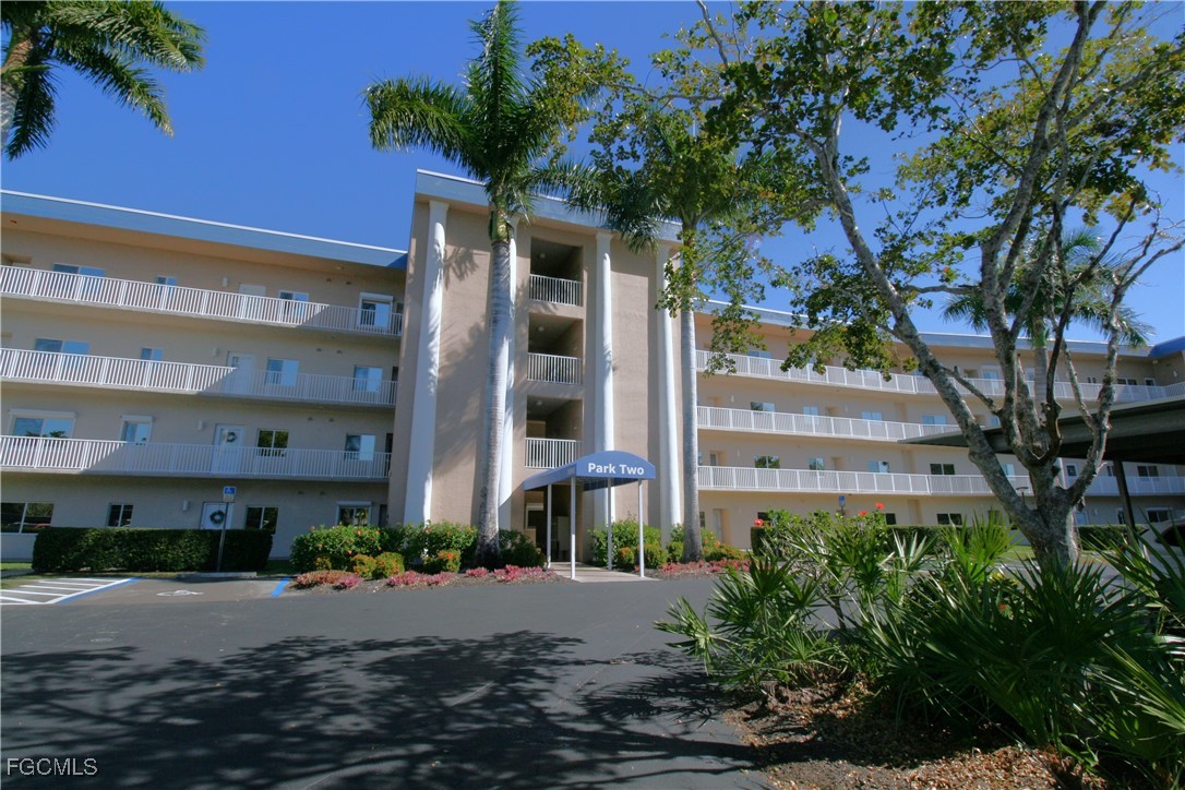 14931  Park Lake Drive, Apt 303