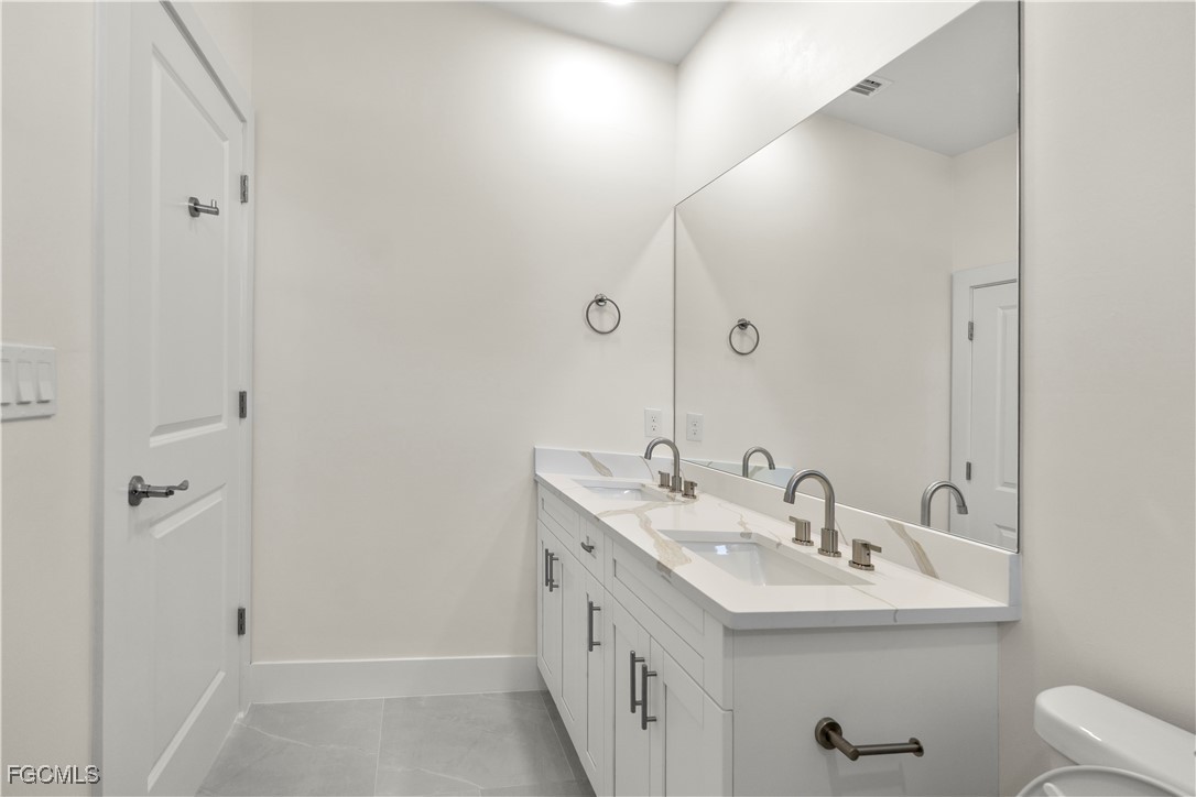 4649/4651  24th Street