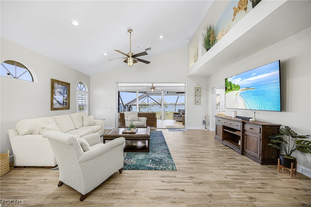 21510/21512  Indian Bayou Drive