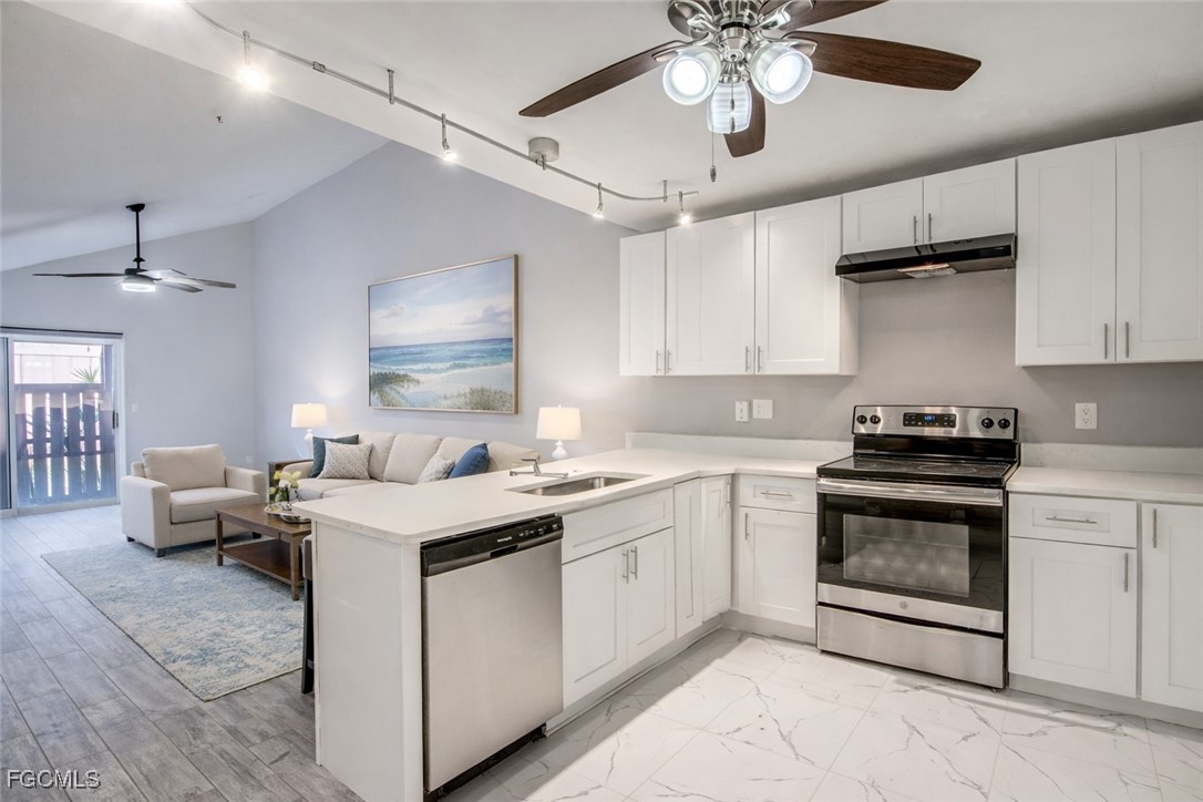 6406  Royal Woods Drive