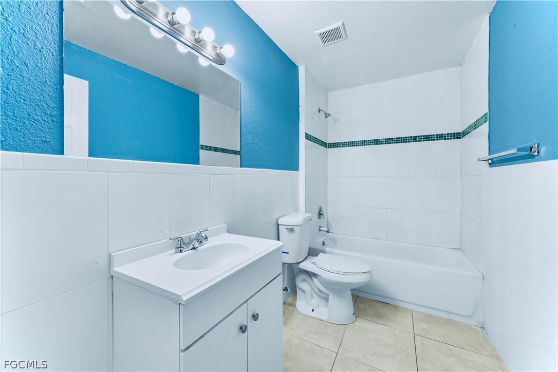 772/774  Holmes Avenue