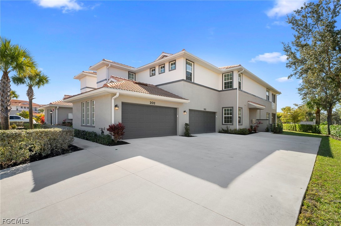 12000  santaluz Drive, Apt 102