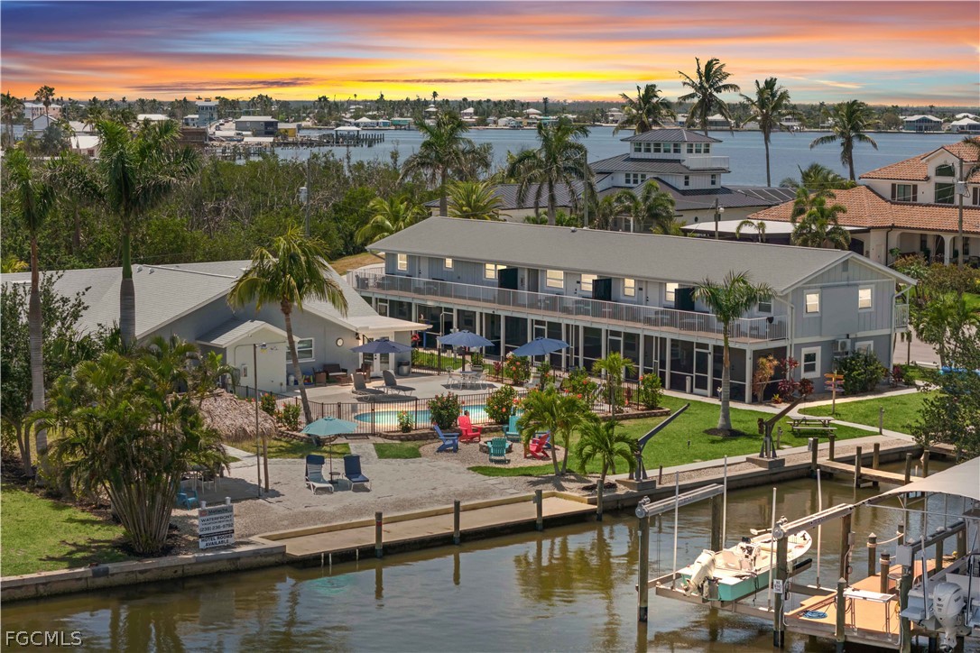 12200/12210  Shoreview Drive