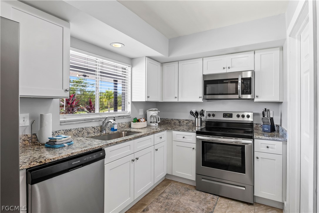 12200/12210  Shoreview Drive