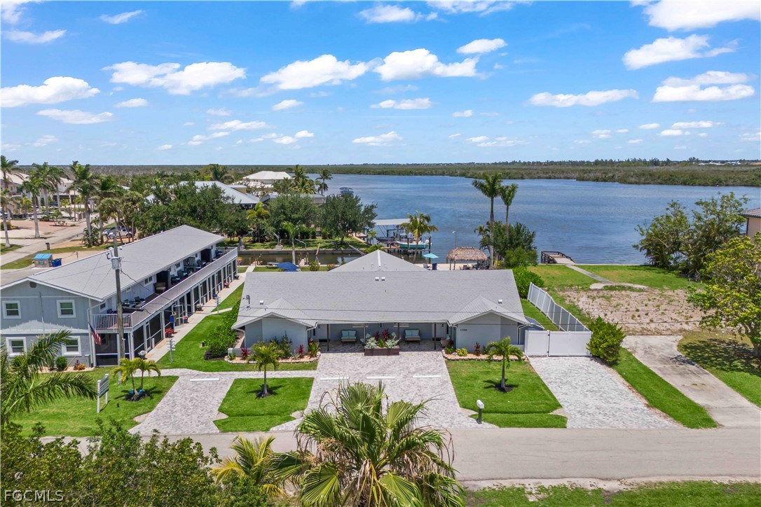 12200/12210  Shoreview Drive