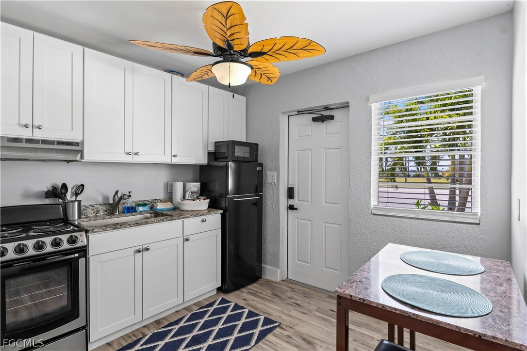 12200/12210  Shoreview Drive