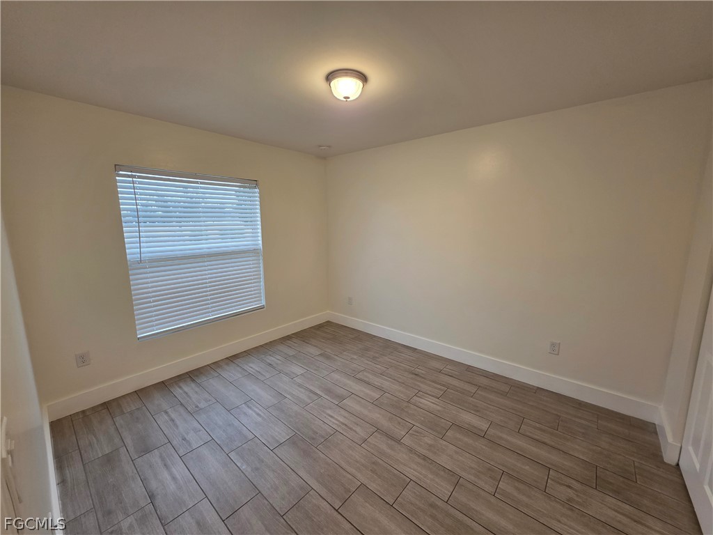 910/912 SW 7th Court