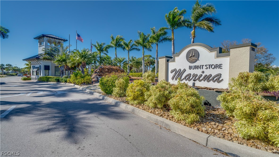 3181  Matecumbe Key Road, Apt 4