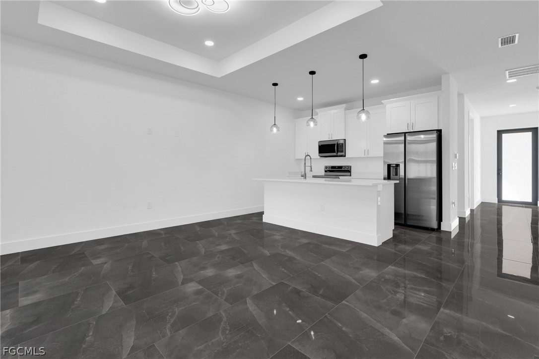 109/111  Harry Avenue