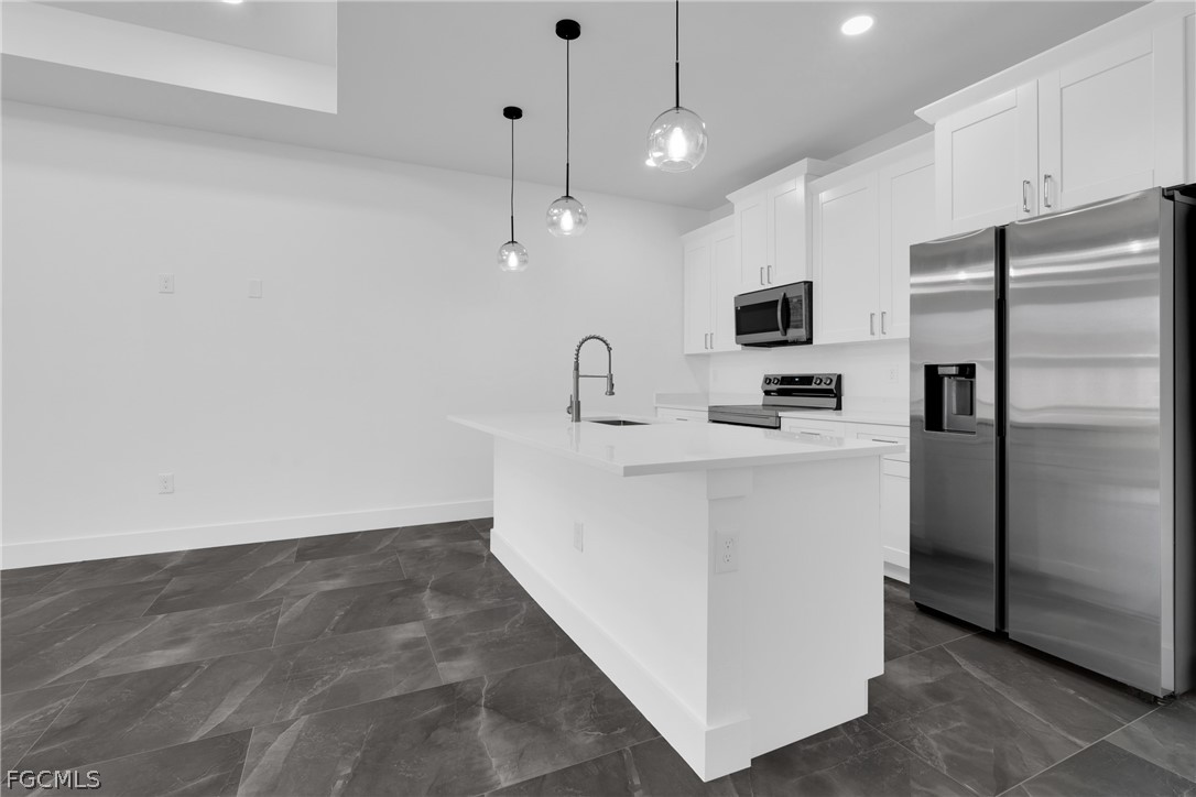 109/111  Harry Avenue