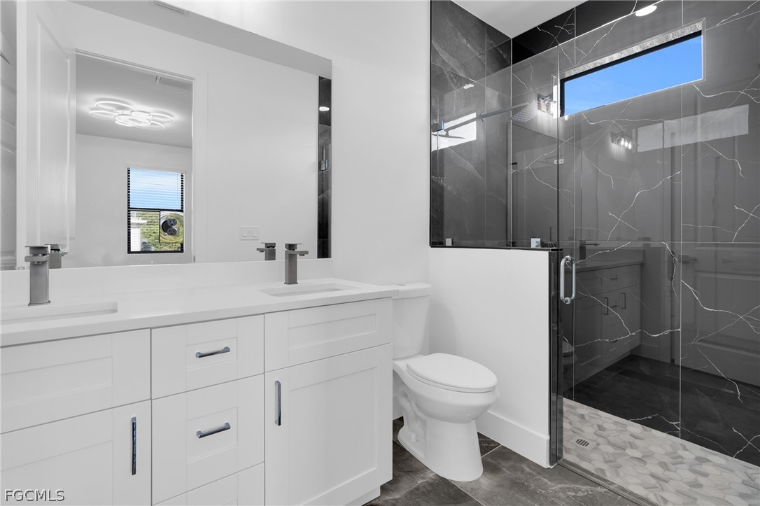 109/111  Harry Avenue