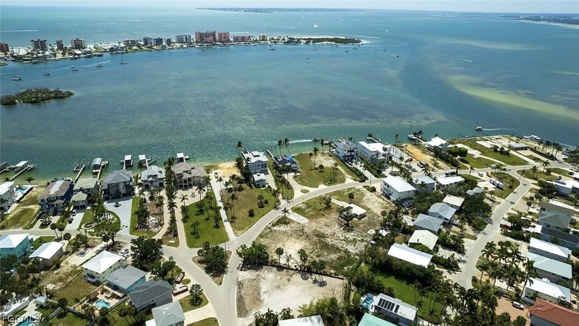 961  San Carlos Court