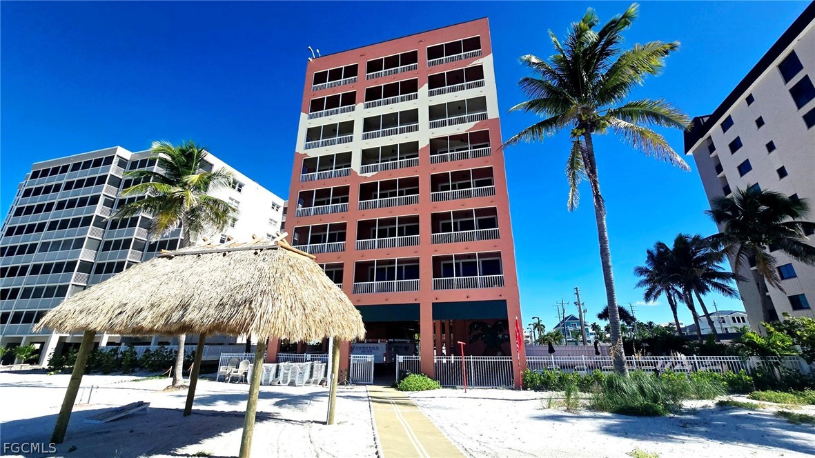 510 Estero Boulevard, Apt 304