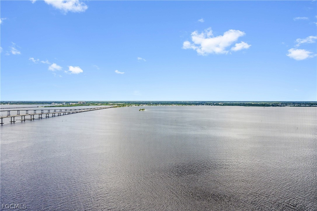 2743  1st Street, Apt 2404