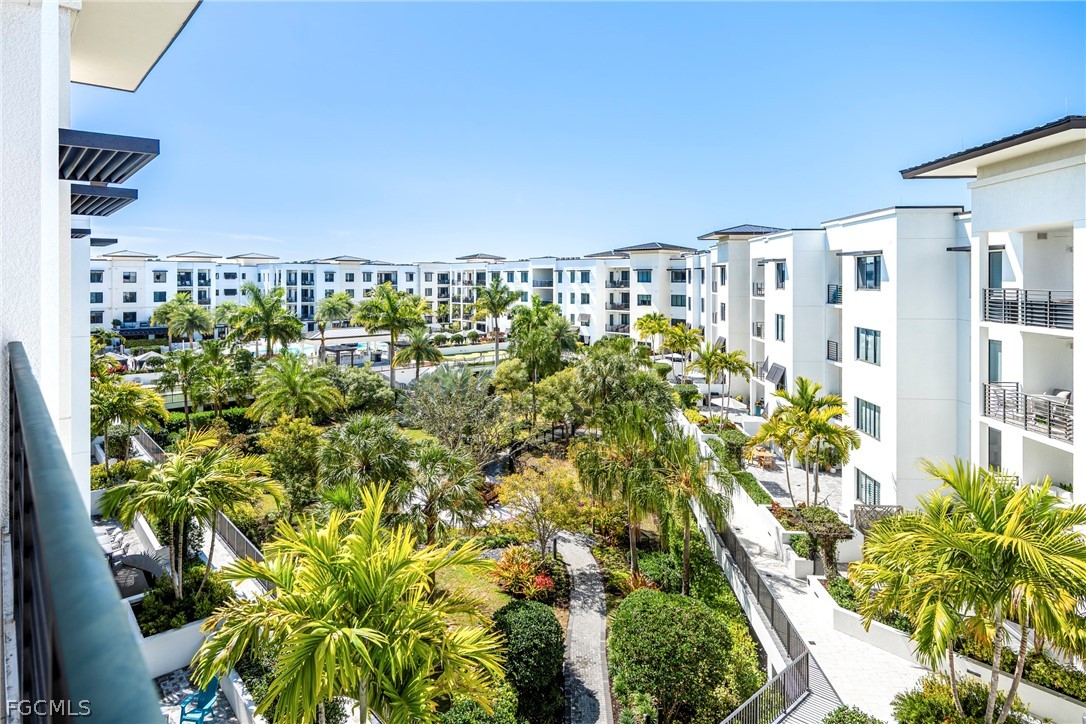 1125  Central Avenue, Apt 562