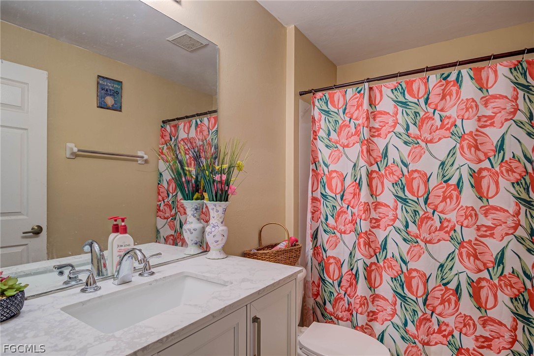 704/706  Ichabod Avenue