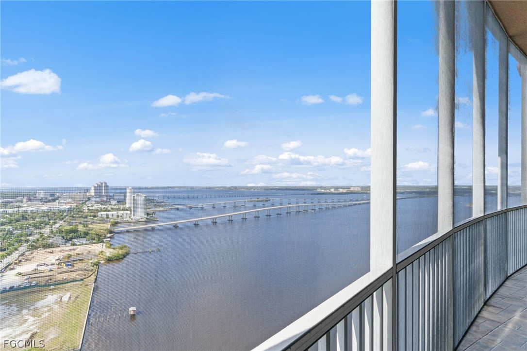 2743  1st Street, Apt 2703