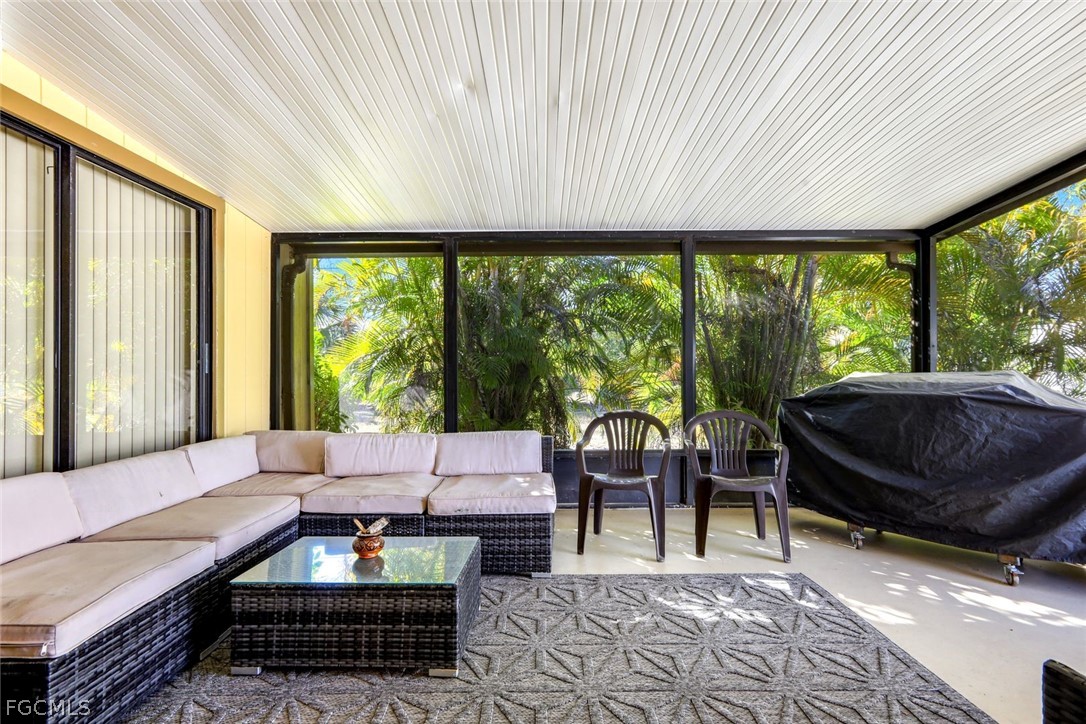 1410/ 1412 SE 8th Avenue