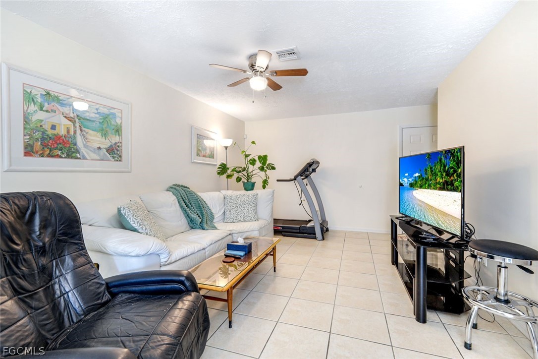 1410/ 1412 SE 8th Avenue