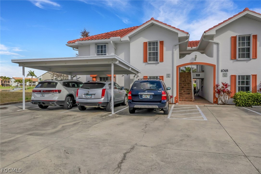 1018 SE 38th Street, Apt 101