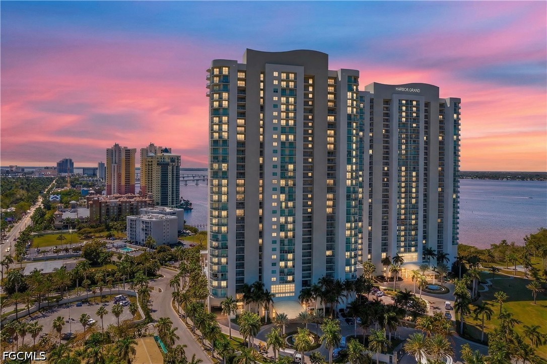 3000  Oasis Grand Boulevard, Apt 2502