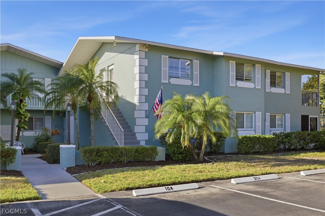 8109  Country Road, Apt 206