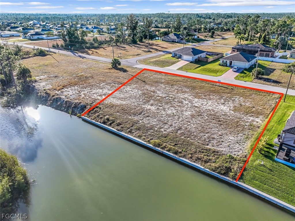 2027 NE 34th Terrace