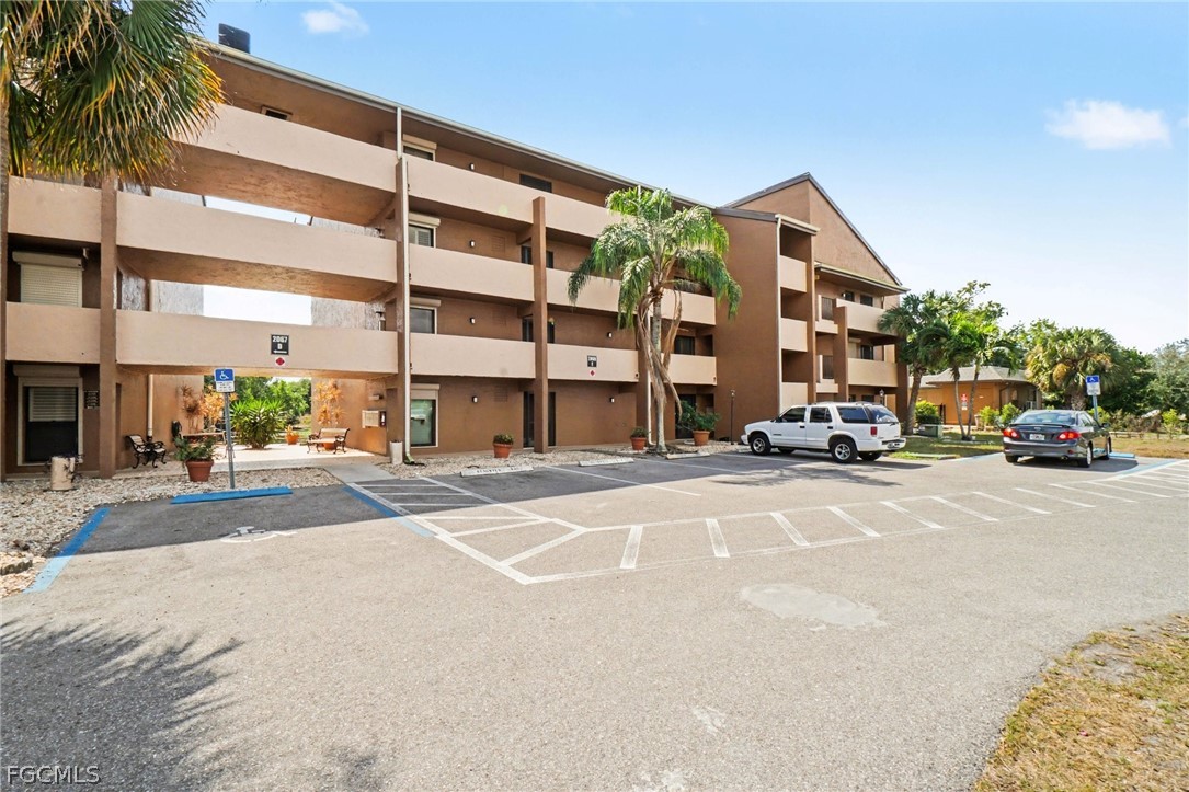 2069 W Lakeview Boulevard, Apt 5